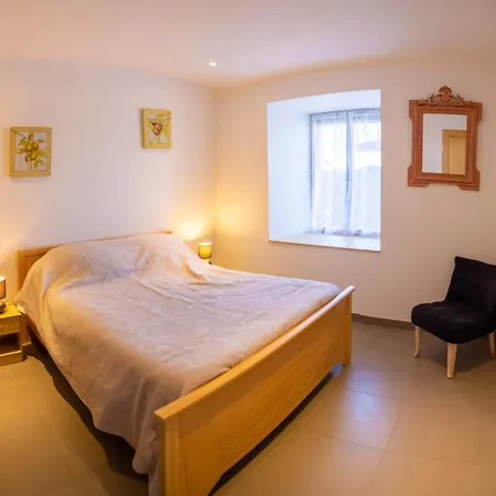 Holiday home Maison Campagnarde Renovee Pres Du Mont Deveze Avec Jardin Seneujols